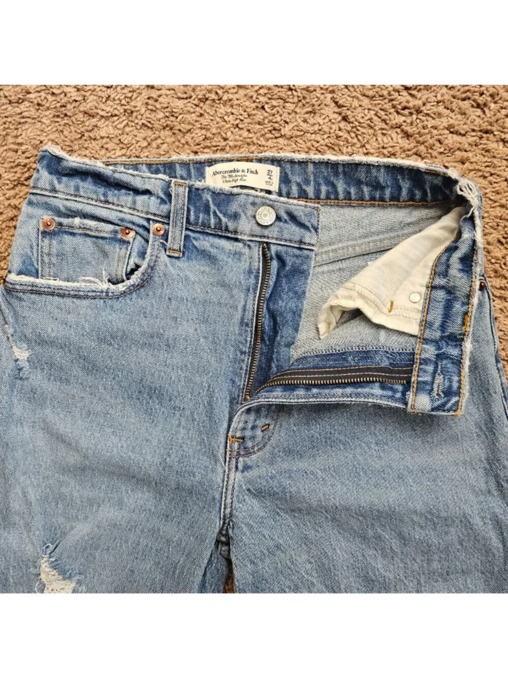 Abercrombie & Fitch Jeans Womens 27/4R 90's Straight Ultra High Rise Denim - Picture 3 of 8